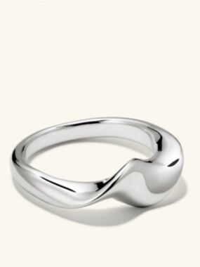 Mejuri Wave Ring - Silver (Size 6)